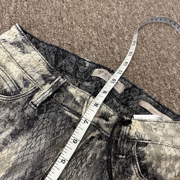 NWT GUESS MID-RISE CURVE X JEANS WITH PYTHON PRINT Size 27 $158 - Picture 3 of 12